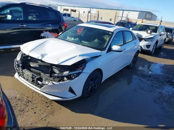KMHLM4AG6PU386555 2023 HYUNDAI ELANTRA - Image 2