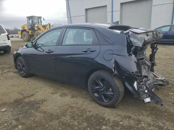 KMHLM4AG6PU391612 2023 HYUNDAI ELANTRA - Image 2