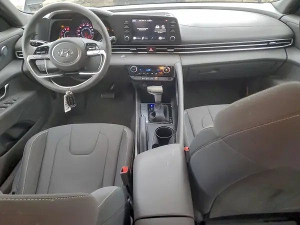 KMHLM4AG6PU391612 2023 HYUNDAI ELANTRA - Image 8