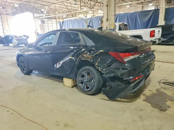 KMHLM4AG6PU415780 2023 HYUNDAI ELANTRA - Image 2
