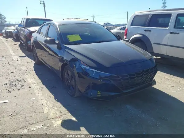KMHLM4AG6PU426505 2023 HYUNDAI ELANTRA - Image 1