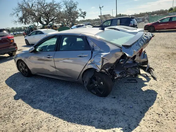KMHLM4AG6PU430988 2023 HYUNDAI ELANTRA - Image 2