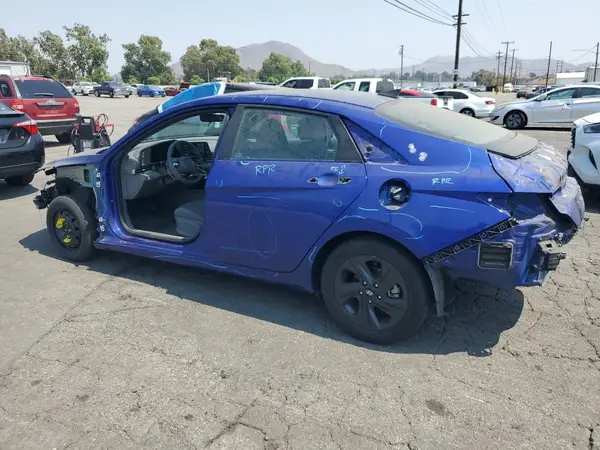 KMHLM4AG6PU436418 2023 HYUNDAI ELANTRA - Image 2