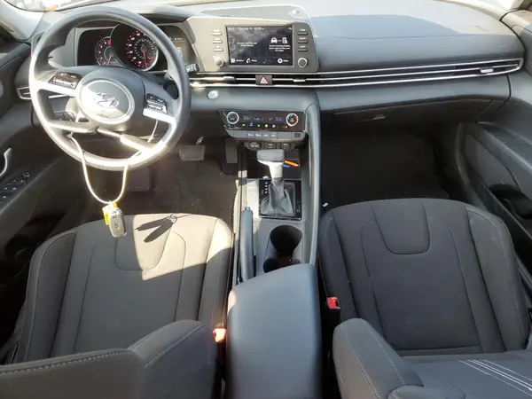 KMHLM4AG6PU440467 2023 HYUNDAI ELANTRA - Image 8