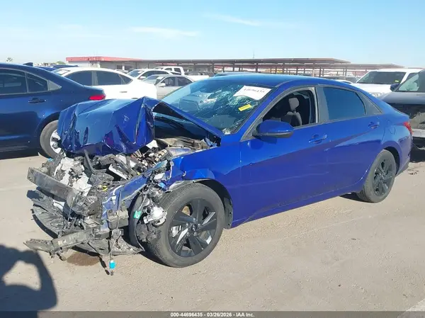 KMHLM4AG6PU447189 2023 HYUNDAI ELANTRA - Image 2