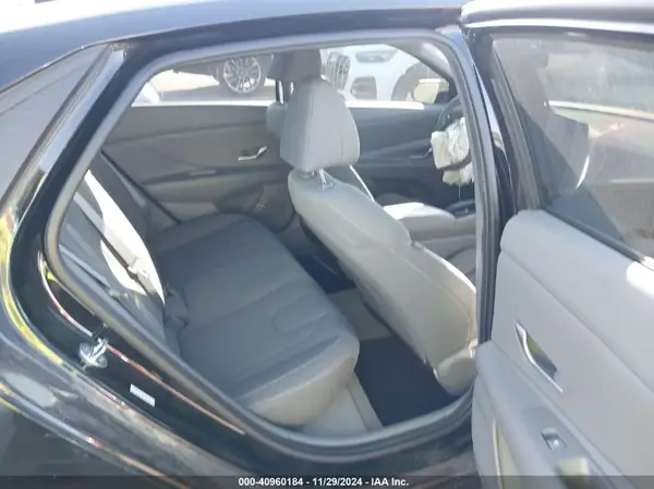 KMHLM4AG6PU450481 2023 HYUNDAI ELANTRA - Image 8