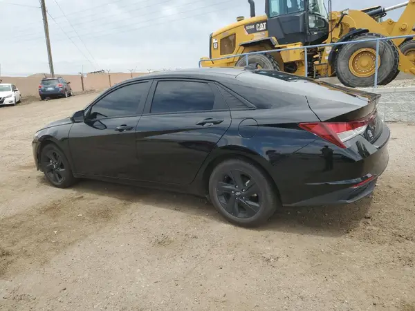 KMHLM4AG6PU465210 2023 HYUNDAI ELANTRA - Image 2