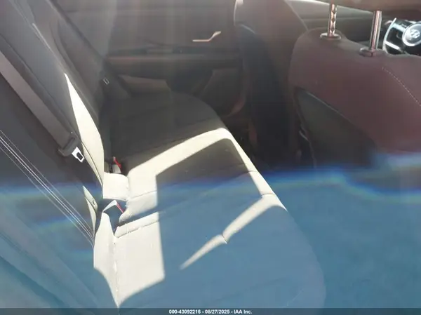 KMHLM4AG6PU469516 2023 HYUNDAI ELANTRA - Image 8