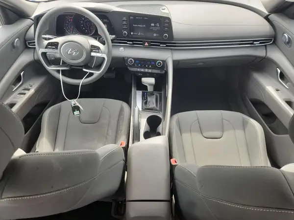 KMHLM4AG6PU471122 2023 HYUNDAI ELANTRA - Image 8