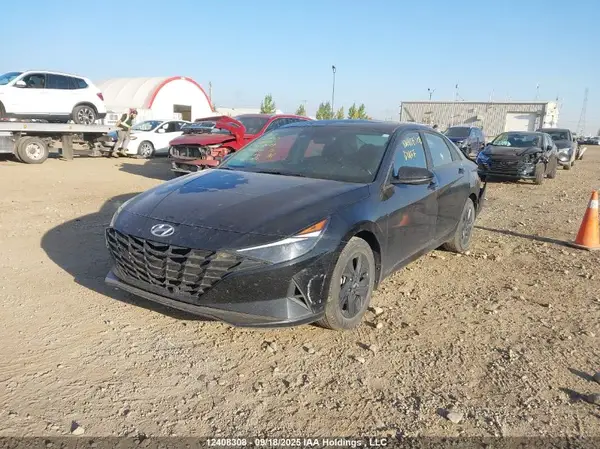KMHLM4AG6PU475994 2023 HYUNDAI ELANTRA - Image 2