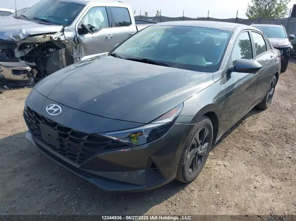 KMHLM4AG6PU481987 2023 HYUNDAI ELANTRA - Image 2