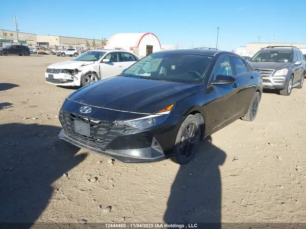 KMHLM4AG6PU501722 2023 HYUNDAI ELANTRA - Image 2