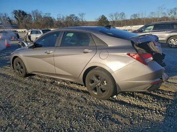 KMHLM4AG6PU503745 2023 HYUNDAI ELANTRA - Image 2