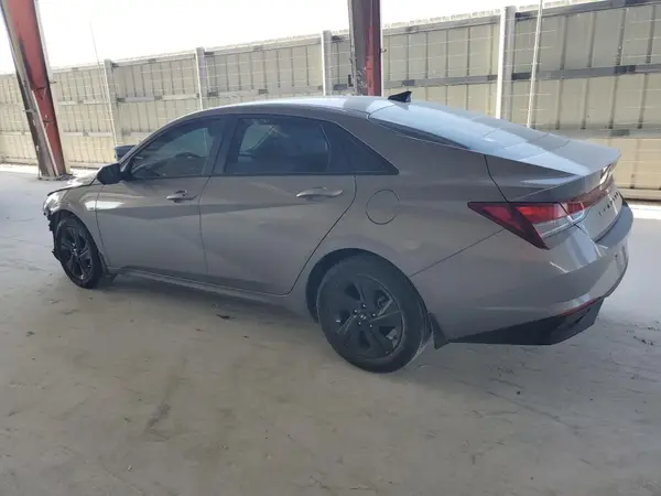 KMHLM4AG6PU505379 2023 HYUNDAI ELANTRA - Image 2