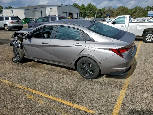 KMHLM4AG6PU505446 2023 HYUNDAI ELANTRA - Image 2