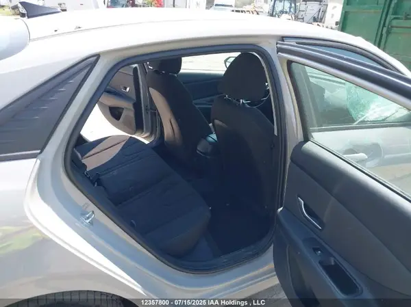 KMHLM4AG6PU509626 2023 HYUNDAI ELANTRA - Image 8