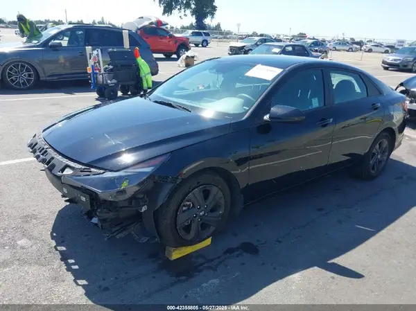 KMHLM4AG6PU512266 2023 HYUNDAI ELANTRA - Image 2