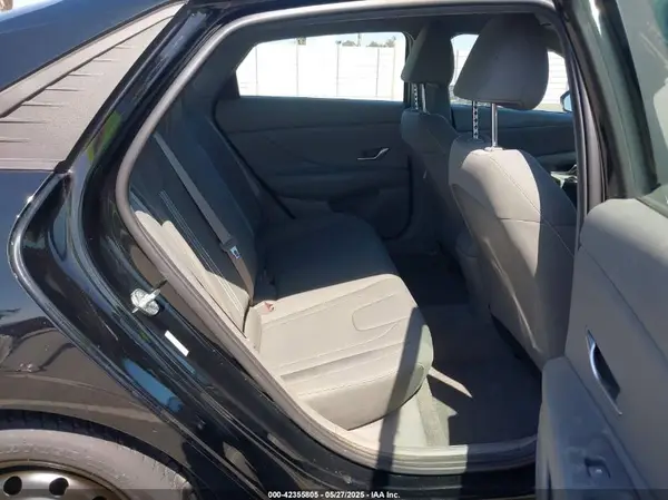 KMHLM4AG6PU512266 2023 HYUNDAI ELANTRA - Image 8