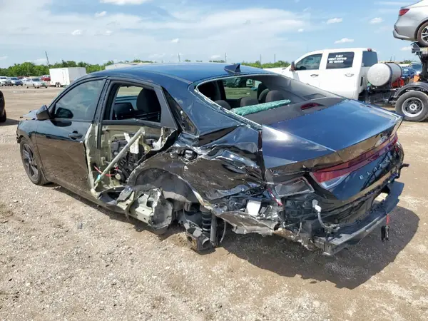 KMHLM4AG6PU520853 2023 HYUNDAI ELANTRA - Image 2