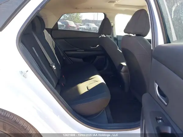 KMHLM4AG6PU526085 2023 HYUNDAI ELANTRA - Image 8