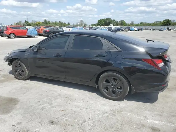 KMHLM4AG6PU531030 2023 HYUNDAI ELANTRA - Image 2