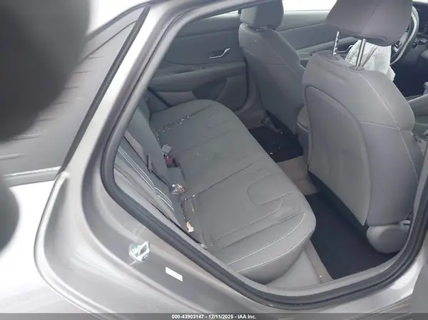 KMHLM4AG6PU531884 2023 HYUNDAI ELANTRA - Image 8