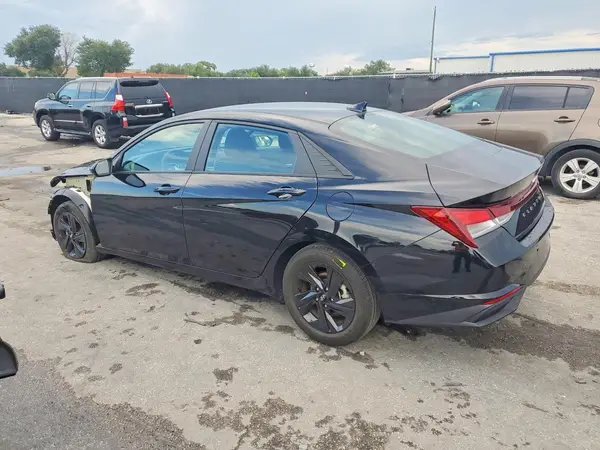 KMHLM4AG6PU532503 2023 HYUNDAI ELANTRA - Image 2