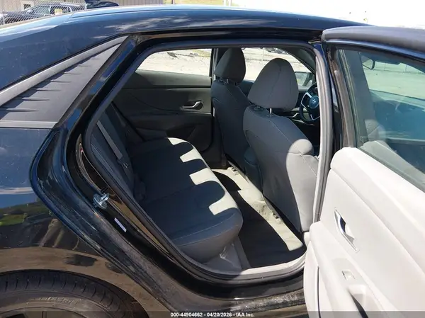 KMHLM4AG6PU533456 2023 HYUNDAI ELANTRA - Image 8