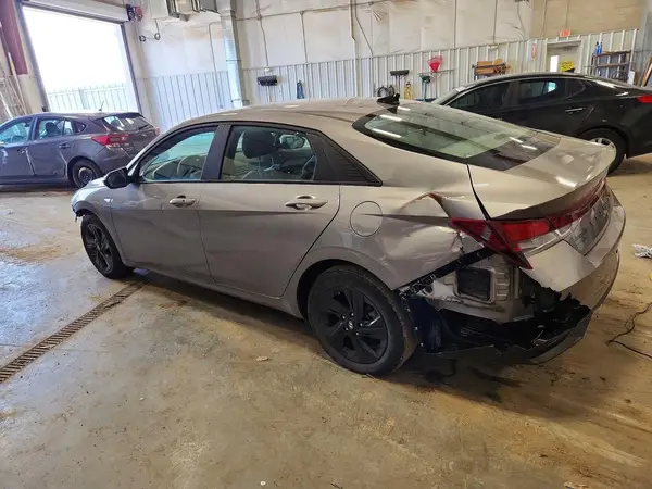 KMHLM4AG6PU549401 2023 HYUNDAI ELANTRA - Image 2