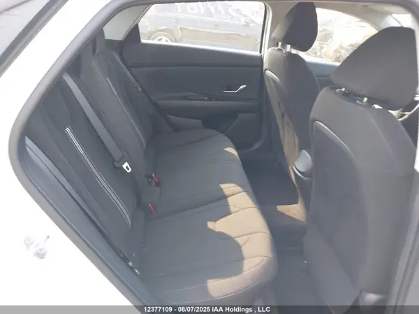 KMHLM4AG6PU564559 2023 HYUNDAI ELANTRA - Image 8