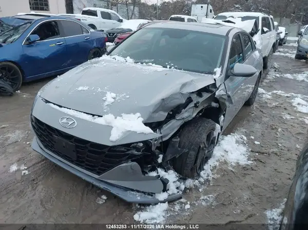 KMHLM4AG6PU586609 2023 HYUNDAI ELANTRA - Image 2