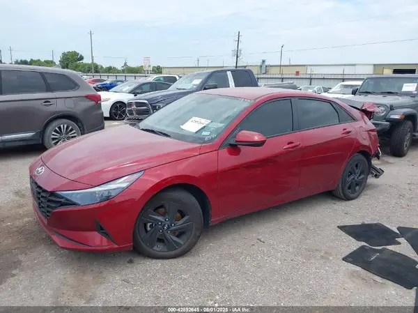 KMHLM4AG6PU588571 2023 HYUNDAI ELANTRA - Image 2