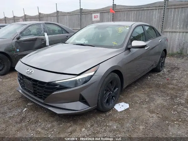 KMHLM4AG6PU588702 2023 HYUNDAI ELANTRA - Image 2