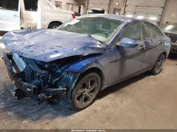 KMHLM4AG6PU604493 2023 HYUNDAI ELANTRA - Image 2