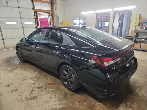 KMHLM4AG6PU604543 2023 HYUNDAI ELANTRA - Image 2