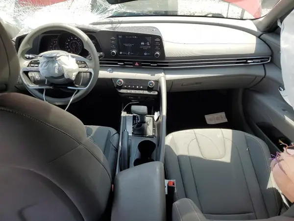 KMHLM4AG6PU606955 2023 HYUNDAI ELANTRA - Image 8
