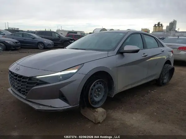 KMHLM4AG6PU609872 2023 HYUNDAI ELANTRA - Image 2