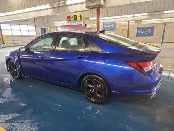 KMHLM4AG6PU612321 2023 HYUNDAI ELANTRA - Image 2