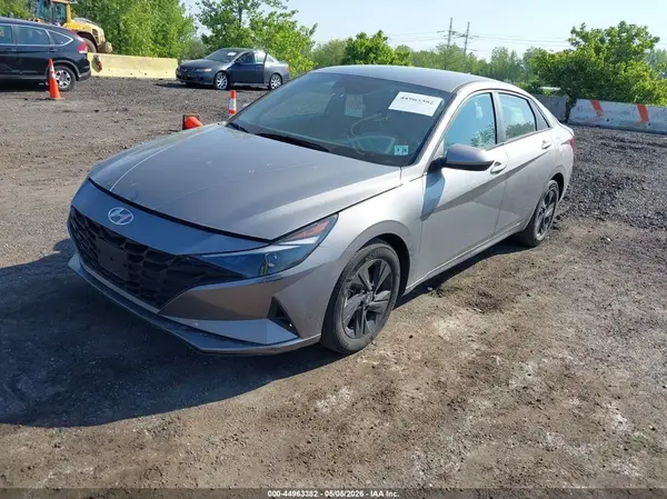 KMHLM4AG6PU618037 2023 HYUNDAI ELANTRA - Image 2