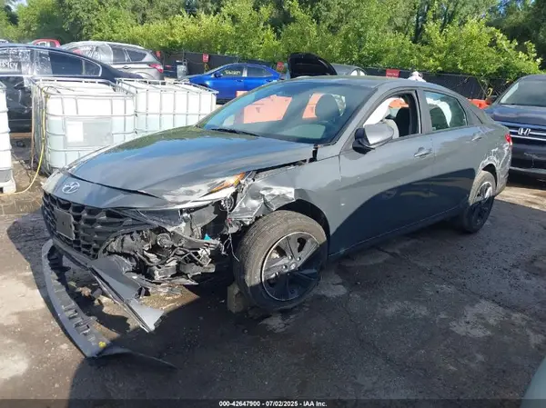 KMHLM4AG6PU625652 2023 HYUNDAI ELANTRA - Image 2