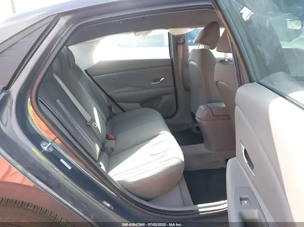 KMHLM4AG6PU625652 2023 HYUNDAI ELANTRA - Image 8