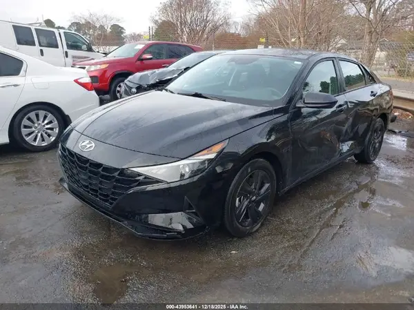 KMHLM4AG6PU627997 2023 HYUNDAI ELANTRA - Image 2