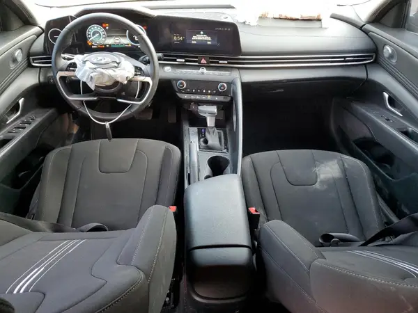 KMHLM4AG6PU628485 2023 HYUNDAI ELANTRA - Image 8