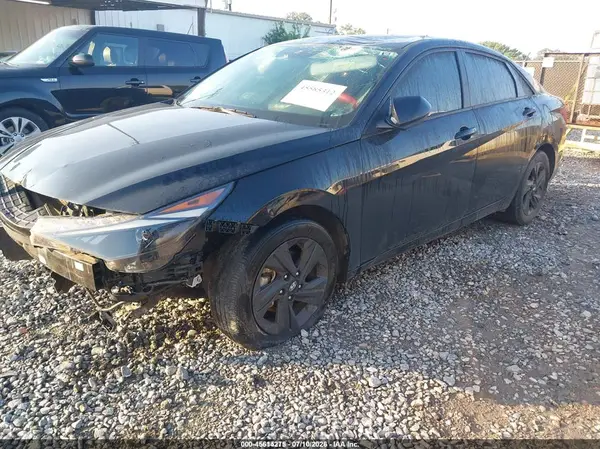 KMHLM4AG6PU630897 2023 HYUNDAI ELANTRA - Image 2