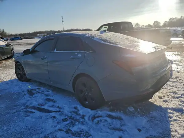 KMHLM4AG7MU065393 2021 HYUNDAI ELANTRA - Image 2