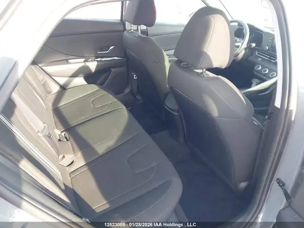 KMHLM4AG7MU086051 2021 HYUNDAI ELANTRA - Image 8