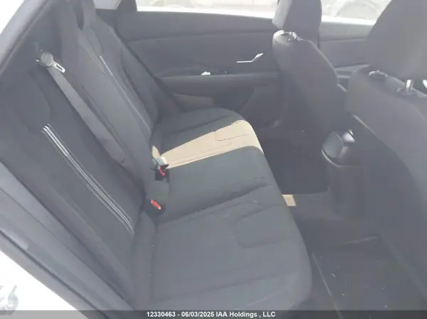 KMHLM4AG7MU106864 2021 HYUNDAI ELANTRA - Image 8