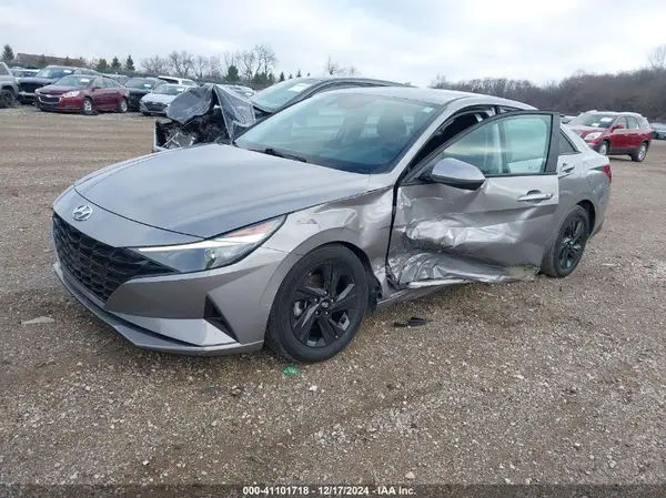 KMHLM4AG7MU115645 2021 HYUNDAI ELANTRA - Image 2