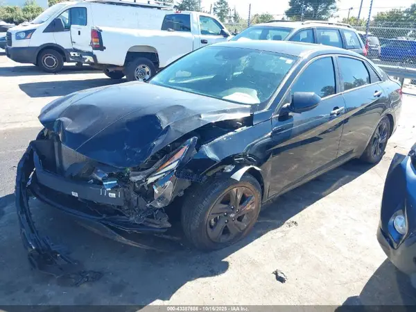 KMHLM4AG7MU125222 2021 HYUNDAI ELANTRA - Image 2