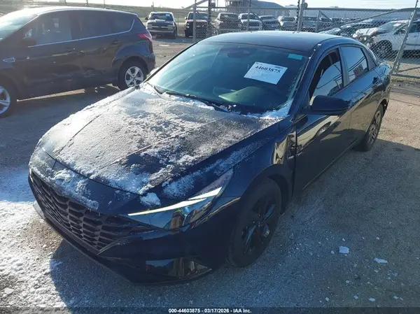 KMHLM4AG7MU128170 2021 HYUNDAI ELANTRA - Image 2